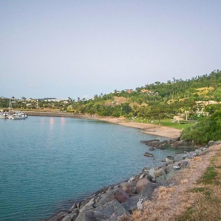Marina View Apartment Airlie Beach Buitenkant foto