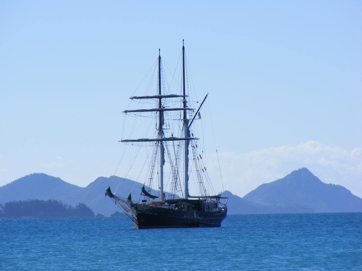 Marina View Apartment Airlie Beach Buitenkant foto