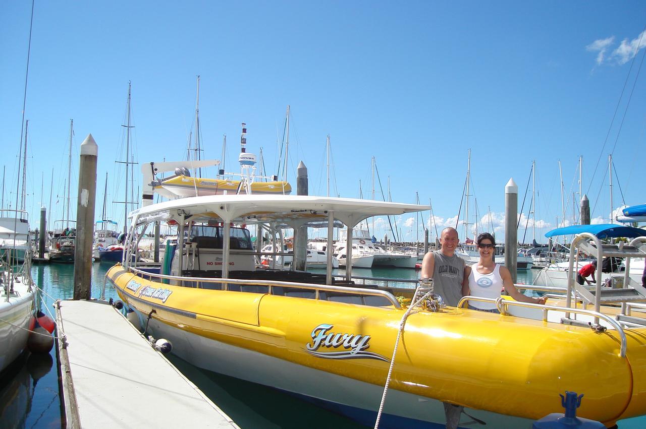 Marina View Apartment Airlie Beach Buitenkant foto